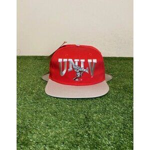 Vintage UNLV Runnin Rebels hat cap snap back red silver deadstock basketball 90s